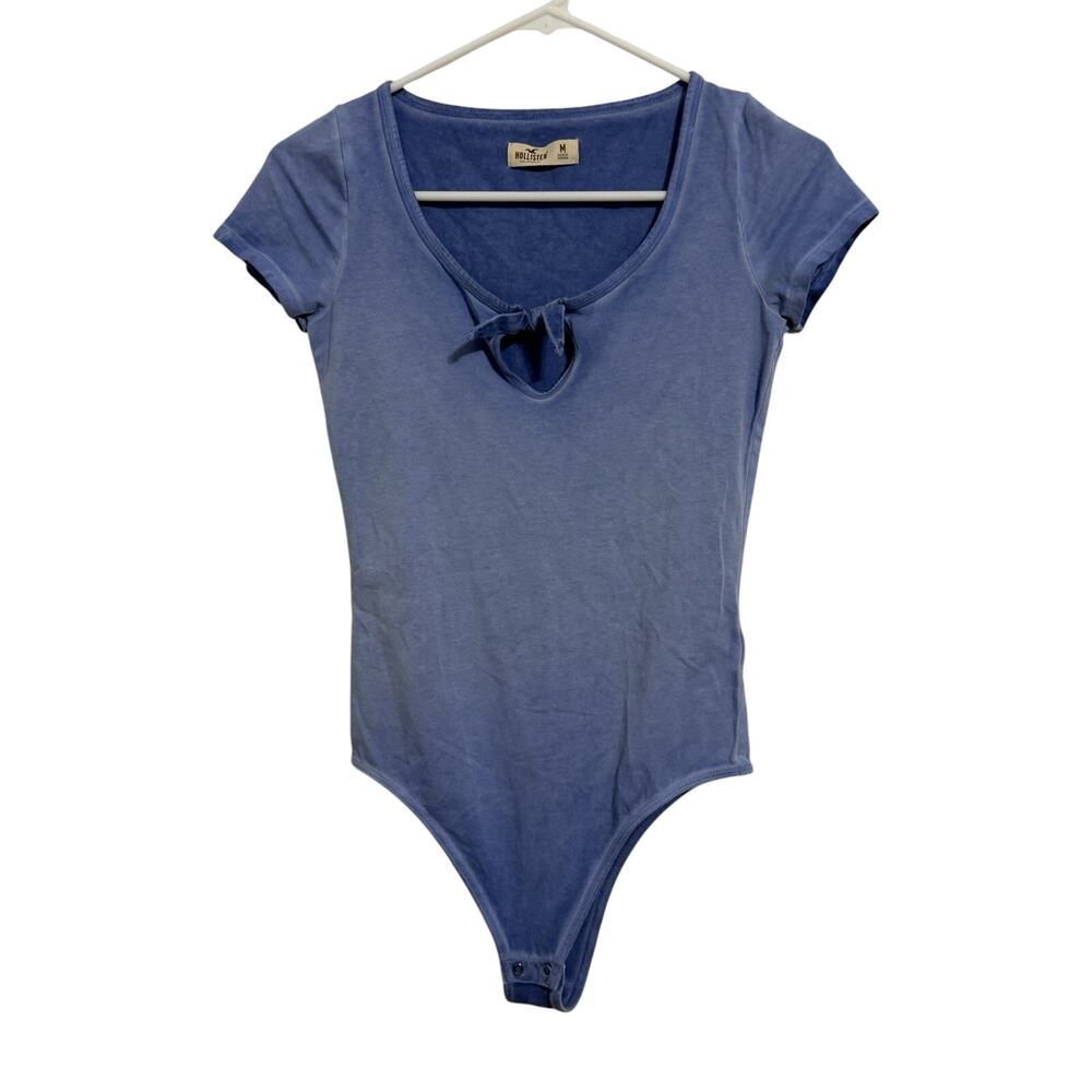 Hollister Women’s Size M Blue Ombré Short Sleeve Tie Front Bodysuit